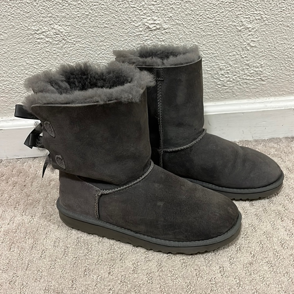 UGG Women’s Bailey Bows Gray Boots